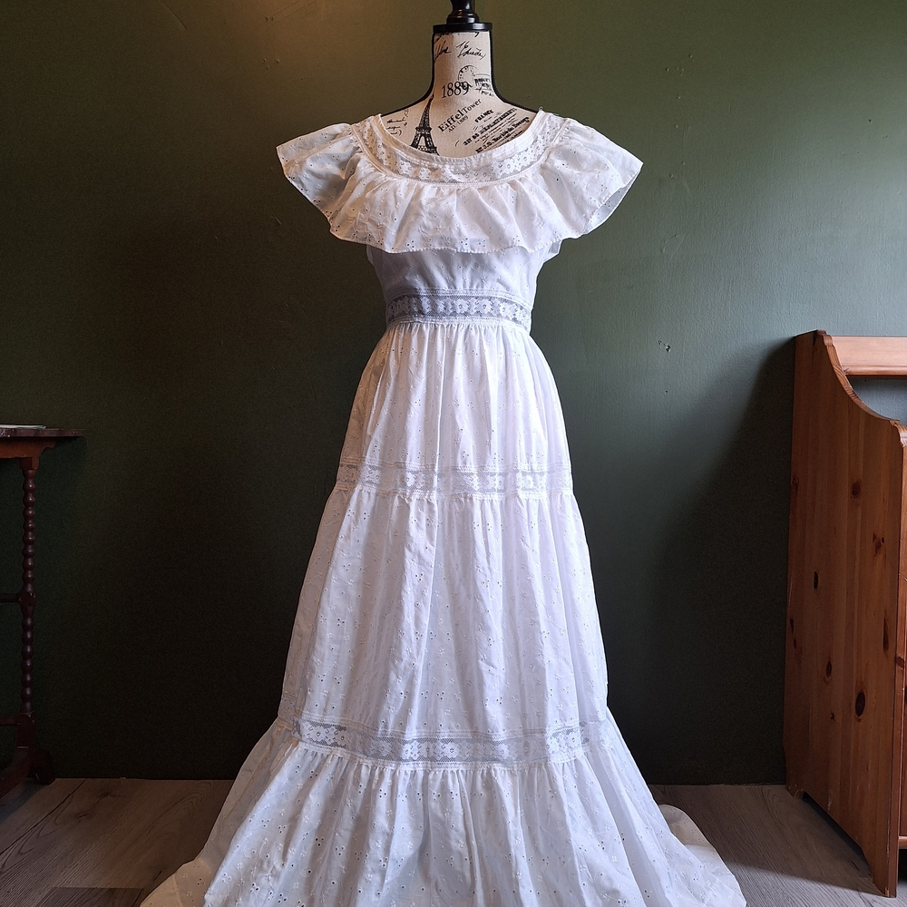 White Maxi Dress with Scoop Neck and Flutter Cap Sleeves